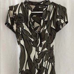 BCBG❤️Sexy ❤️ and stylish Women’s blouse.